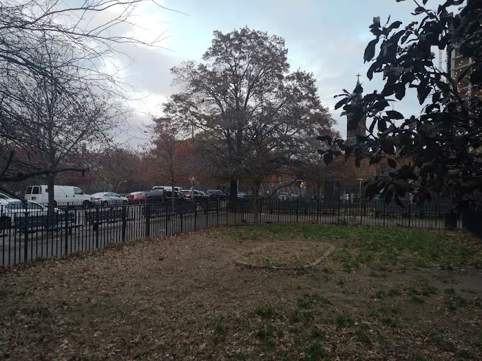 Marcy Green South Picture 4