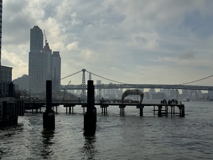 105 River St Picture 4