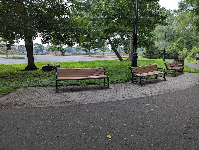 Hackensack River Pathway Picture 10