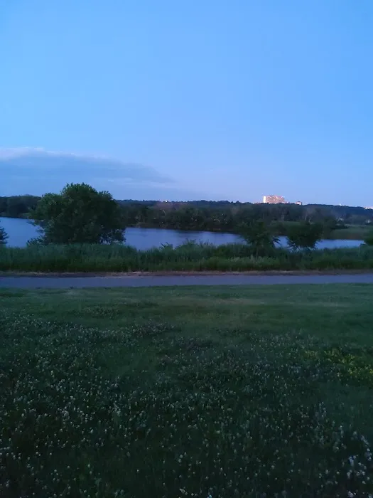 Pavilion Overpeck park Picture 5
