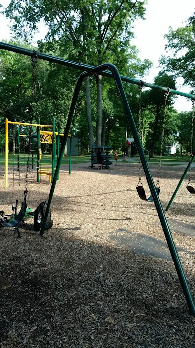 Veteran's Memorial Park Picture 3