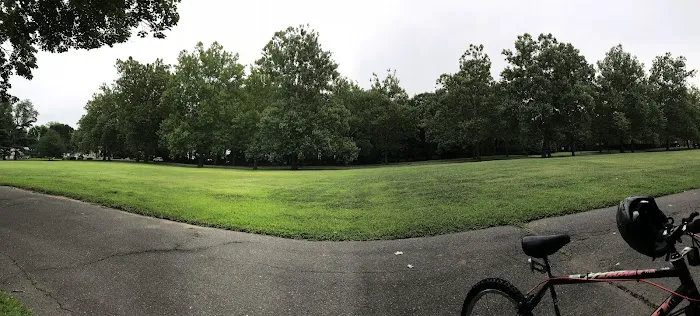 Continental Avenue Entrance Van Saun Park Picture 3