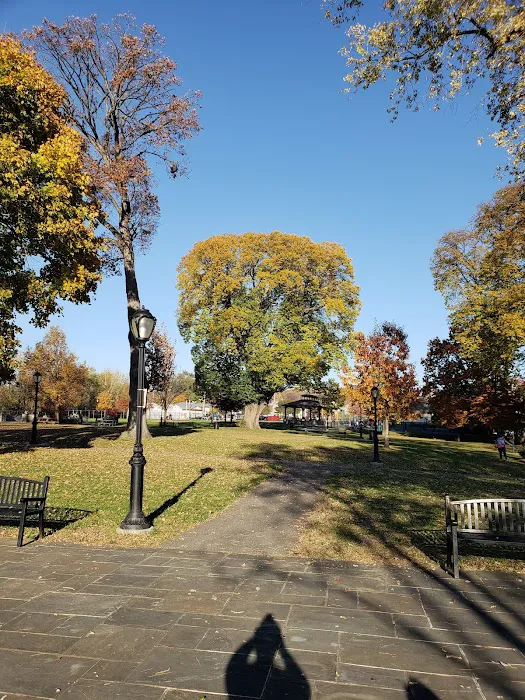 Barnhart Park Picture 9