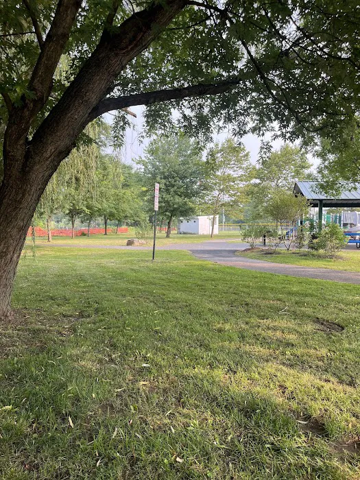 Devries Park Picture 7