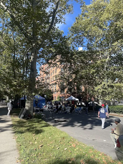 Lafayette Square Picture 5