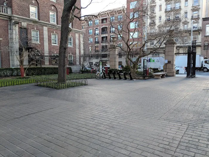 Wien Courtyard Picture 3