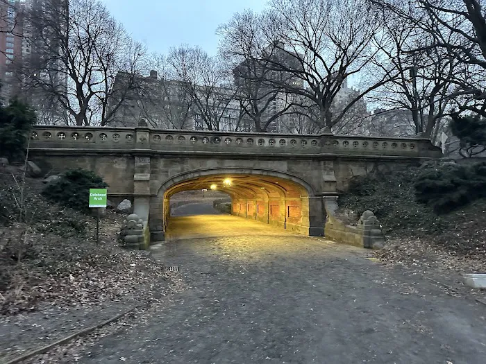 Runners' Grove Picture 8