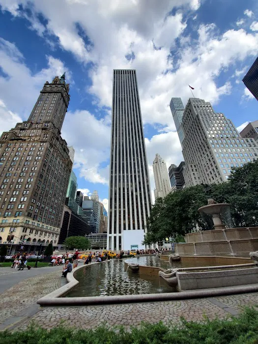 Pulitzer Plaza Picture 9