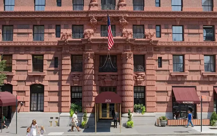 The Lucerne Hotel Picture 5