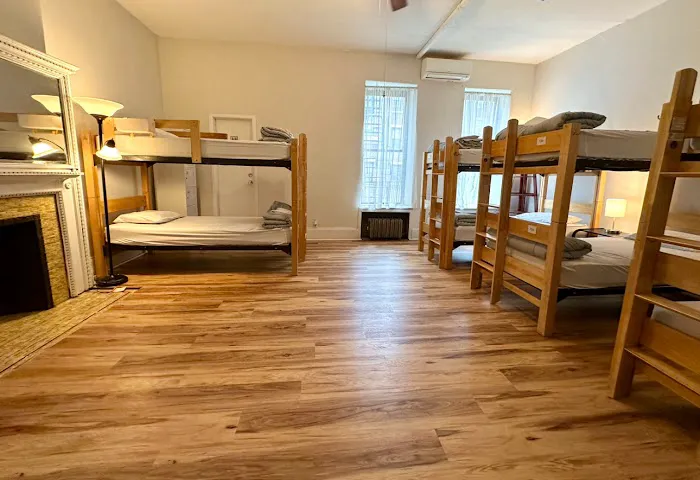 International Student Center Youth Hostel (The Center) Picture 9