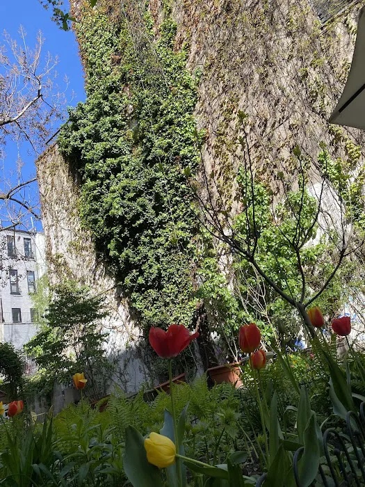 West 87th St. Park & Garden Picture 6