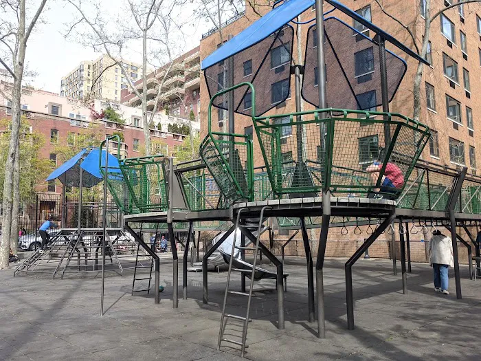 Playground Eighty Nine LXXXIX Picture 6