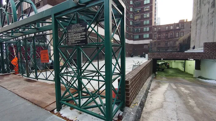 Brevard Public Plaza Picture 4