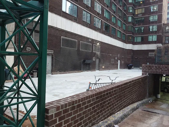 Brevard Public Plaza Picture 7
