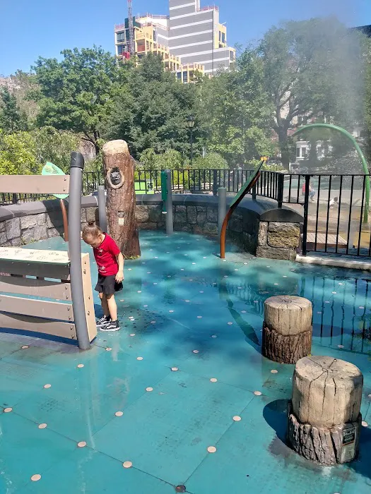 Happy Warrior Playground Picture 4