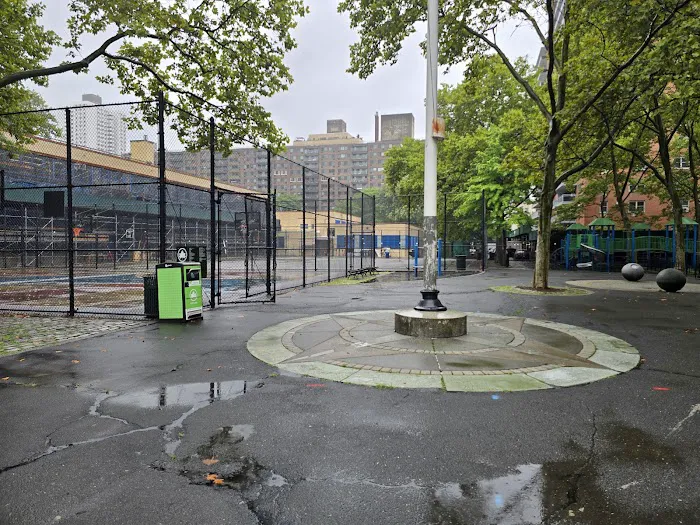 Happy Warrior Playground Picture 8