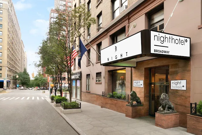 Night Hotel Broadway Picture 3