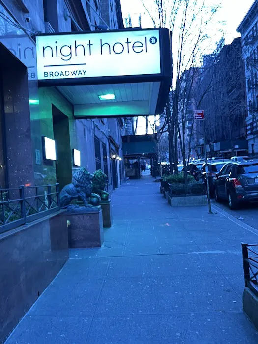 Night Hotel Broadway Picture 4
