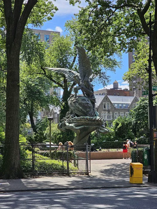 West 111th Saint People's Garden Picture 1