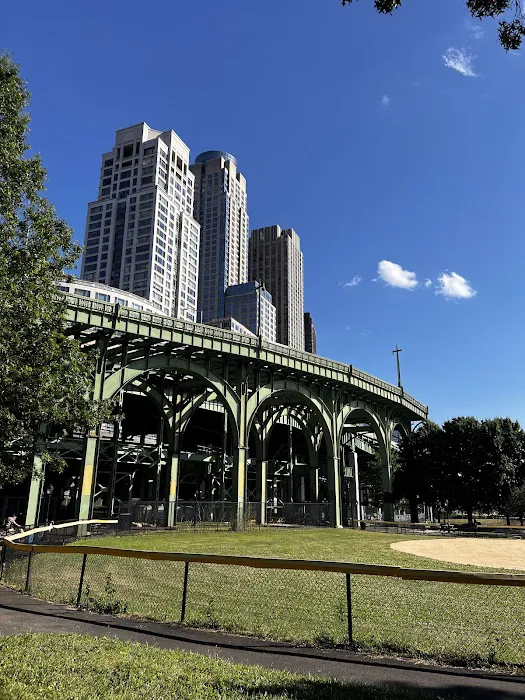 Riverside Park Picture 4