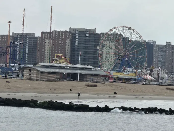 Coney Island Boardwalk Garden Picture 6