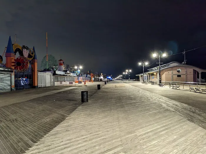 Coney Island Boardwalk Garden Picture 4