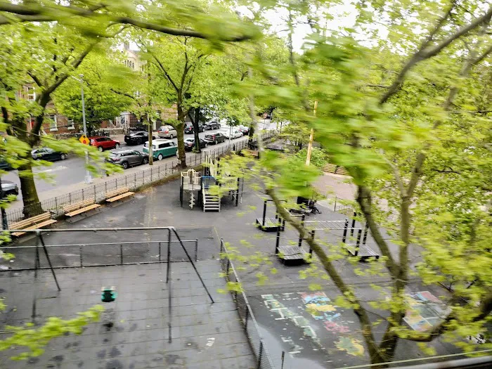New Utrecht Avenue Picture 1