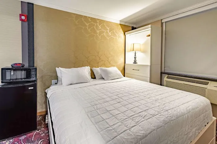 Umbrella Hotel Brooklyn Picture 2