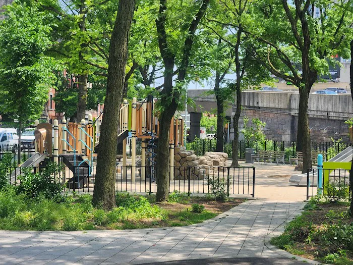 Continental Army Plaza Picture 9