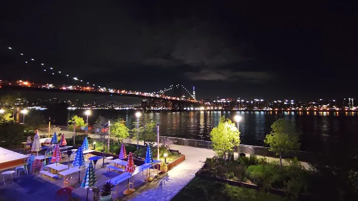 Domino Park Picture 8
