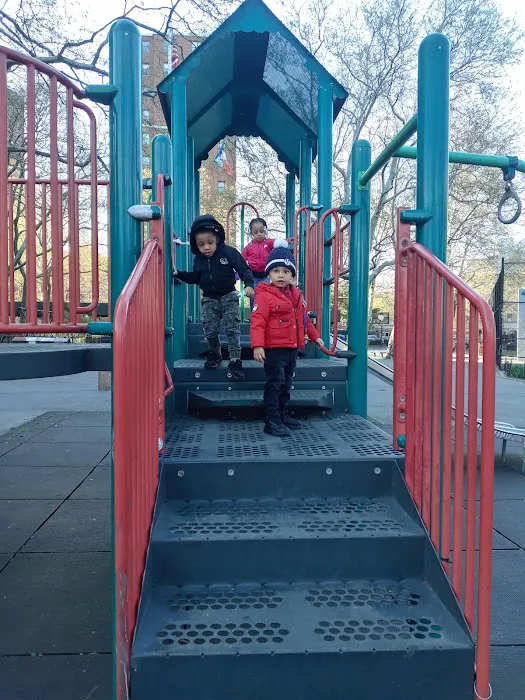 Lafayette Gardens Playground Picture 8