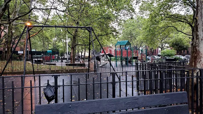 Lafayette Gardens Playground Picture 2