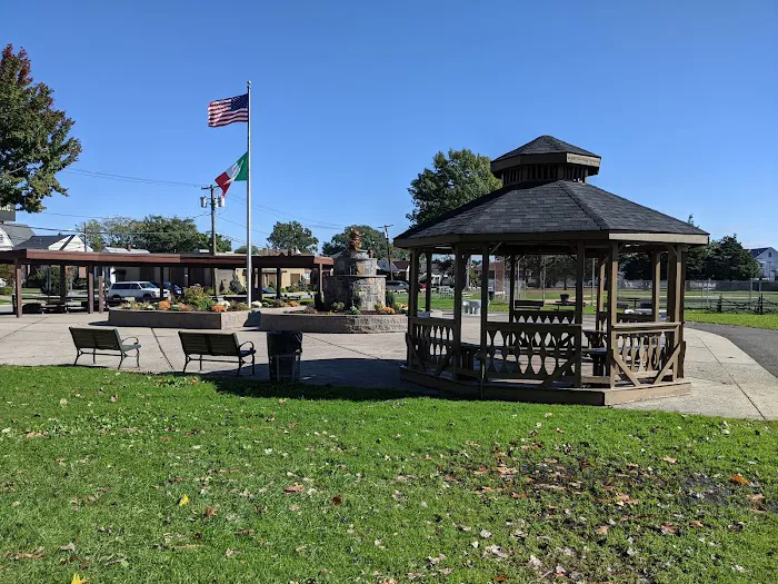 Columbus Park Picture 4