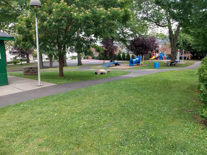 Columbus Park Picture 5