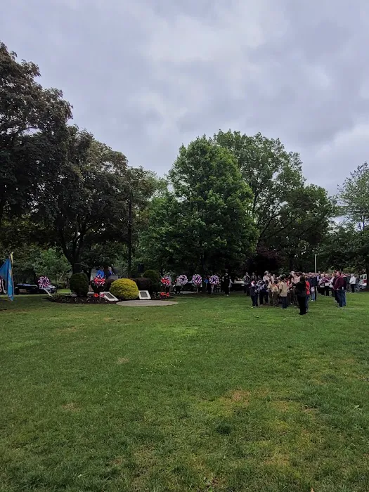 Maywood Memorial Park Picture 6