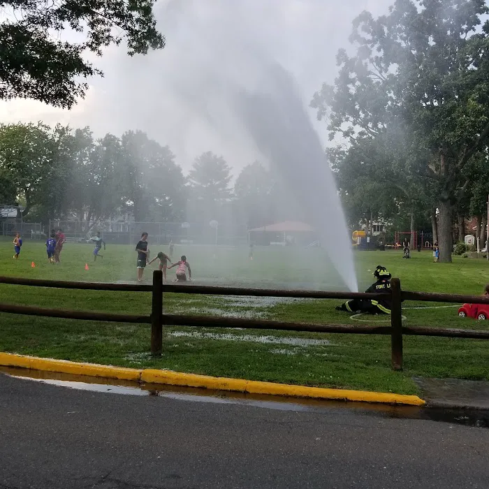 Inwood Terrace Park Picture 2
