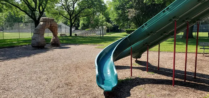Petruska Park Picture 10