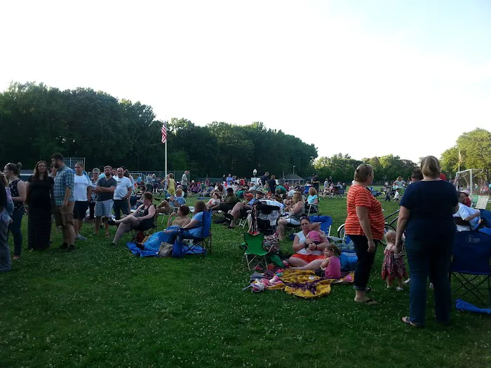 Memorial Field Picture 7