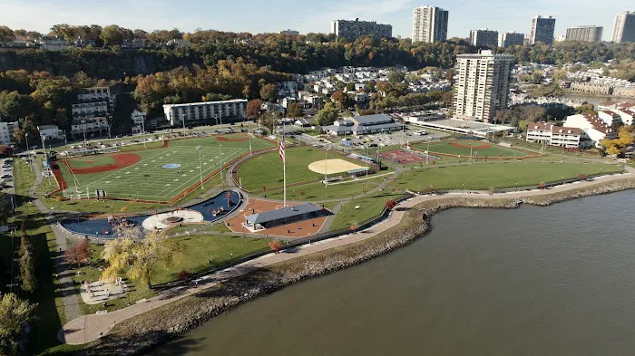 Veterans Field Park Picture 3