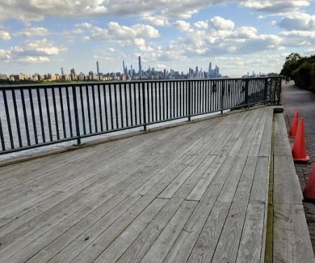 Edgewater Dog Park