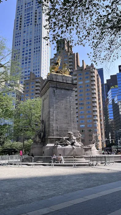 Broadway and w 58 Picture 4