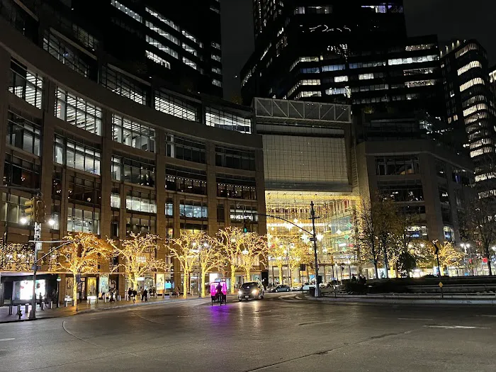 Broadway and w 58 Picture 10