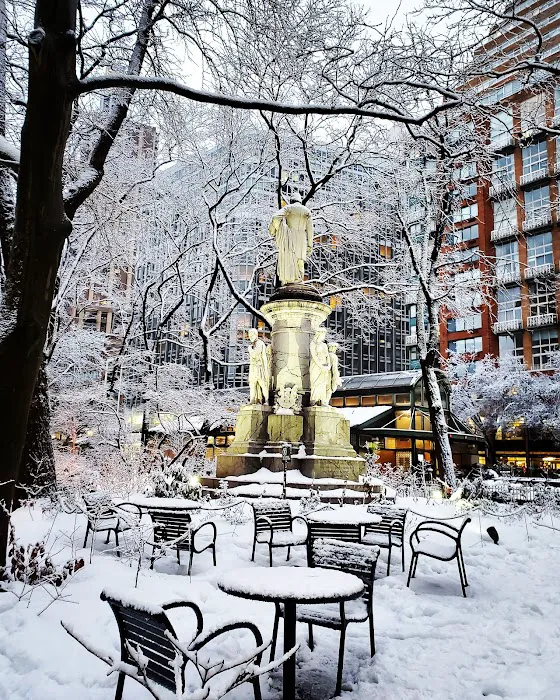 Verdi Square Picture 6
