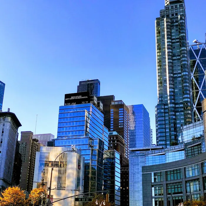 Broadway Malls Picture 10