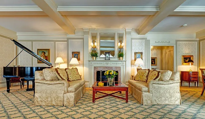 The Hotel Elysee Picture 2