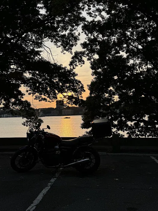 Hudson River Park Picture 7