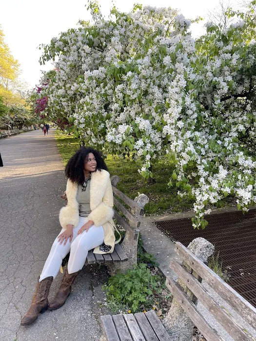 Crabapple Grove Riverside Park Picture 7