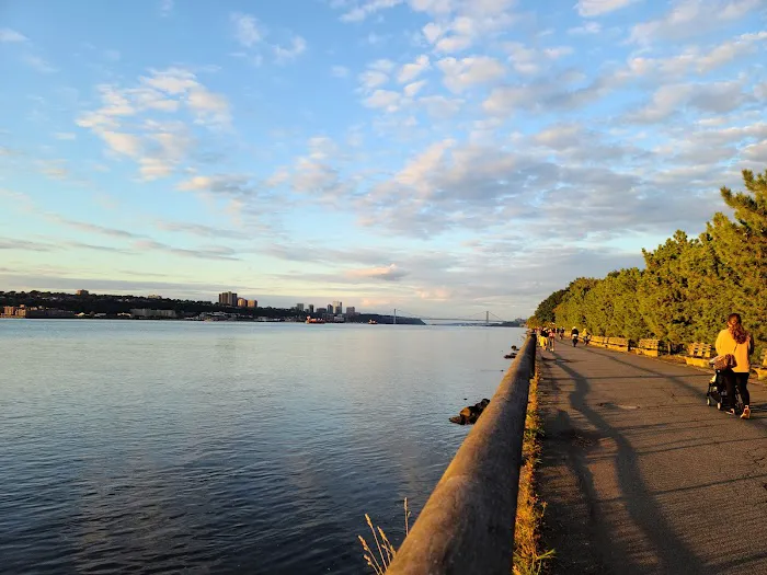 Crabapple Grove Riverside Park Picture 9