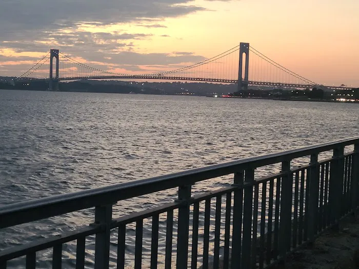 Shore Parkway Fishing Picture 7
