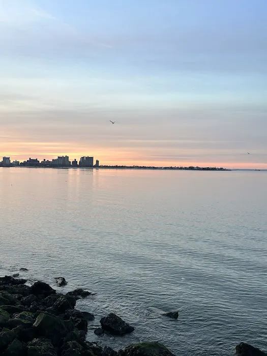 Shore Parkway Fishing Picture 4